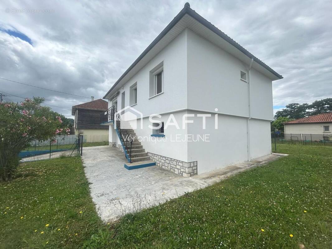 Photo 1 - Maison à BIAS