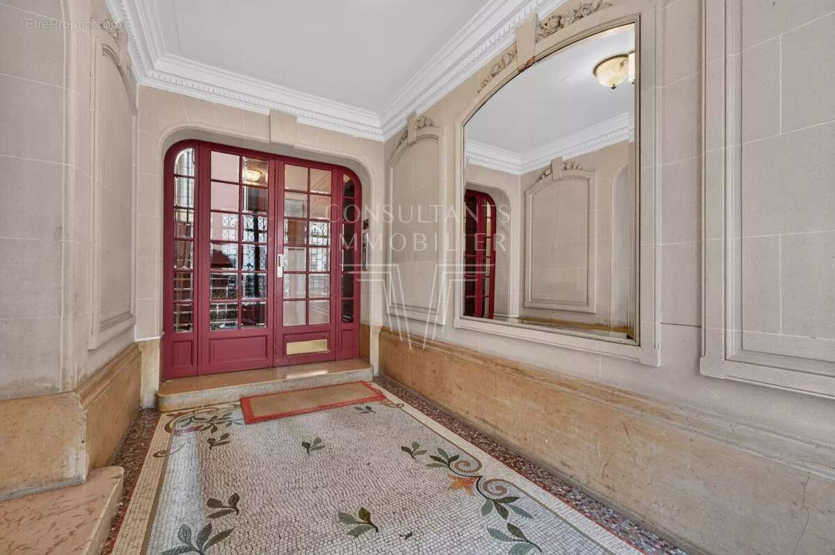 Appartement à LEVALLOIS-PERRET
