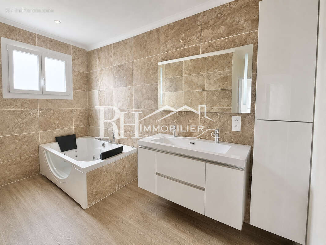 Appartement proche centre - photo 4