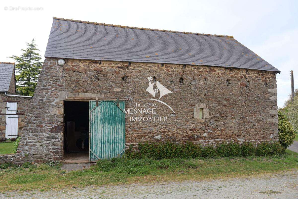 Maison à PLOREC-SUR-ARGUENON