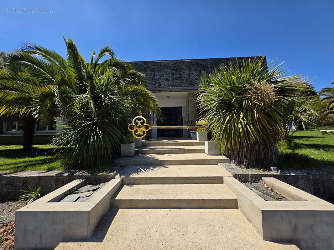 Maison à LOCQUENOLE
