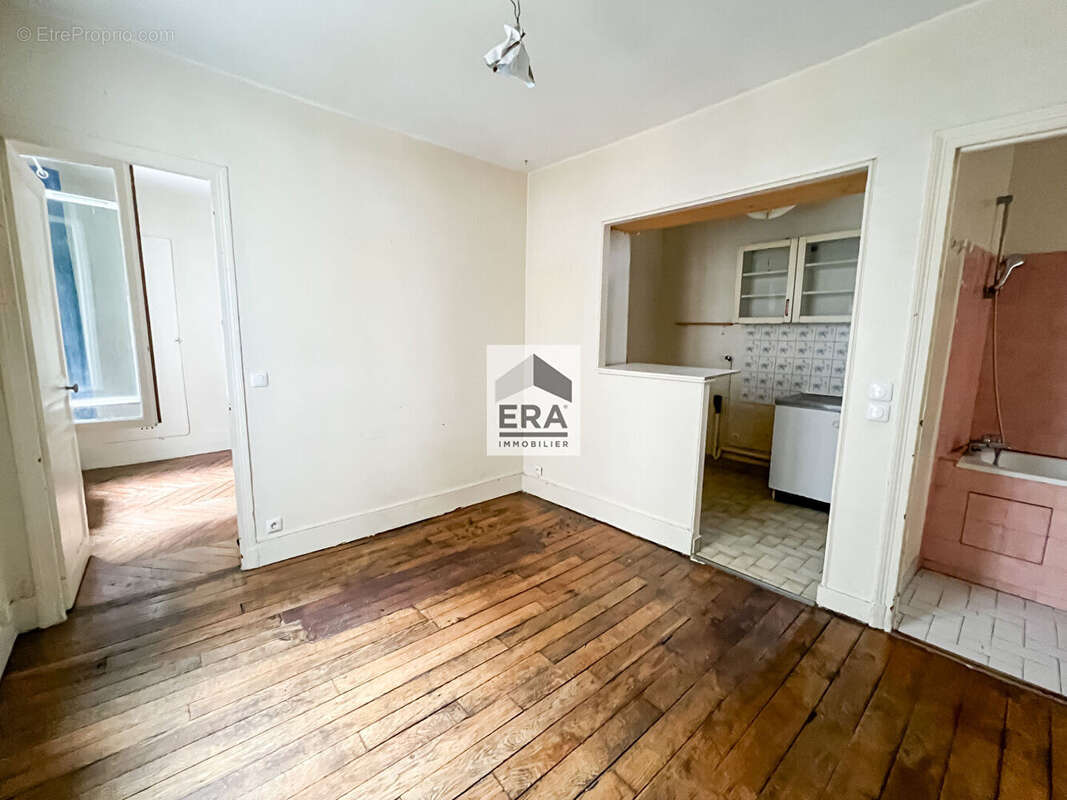 Appartement à PARIS-11E