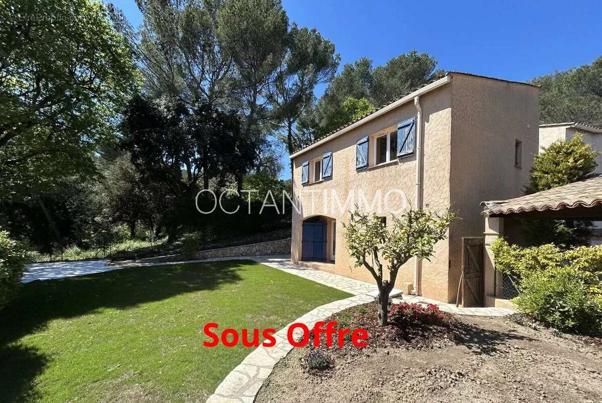 Maison à VALLAURIS