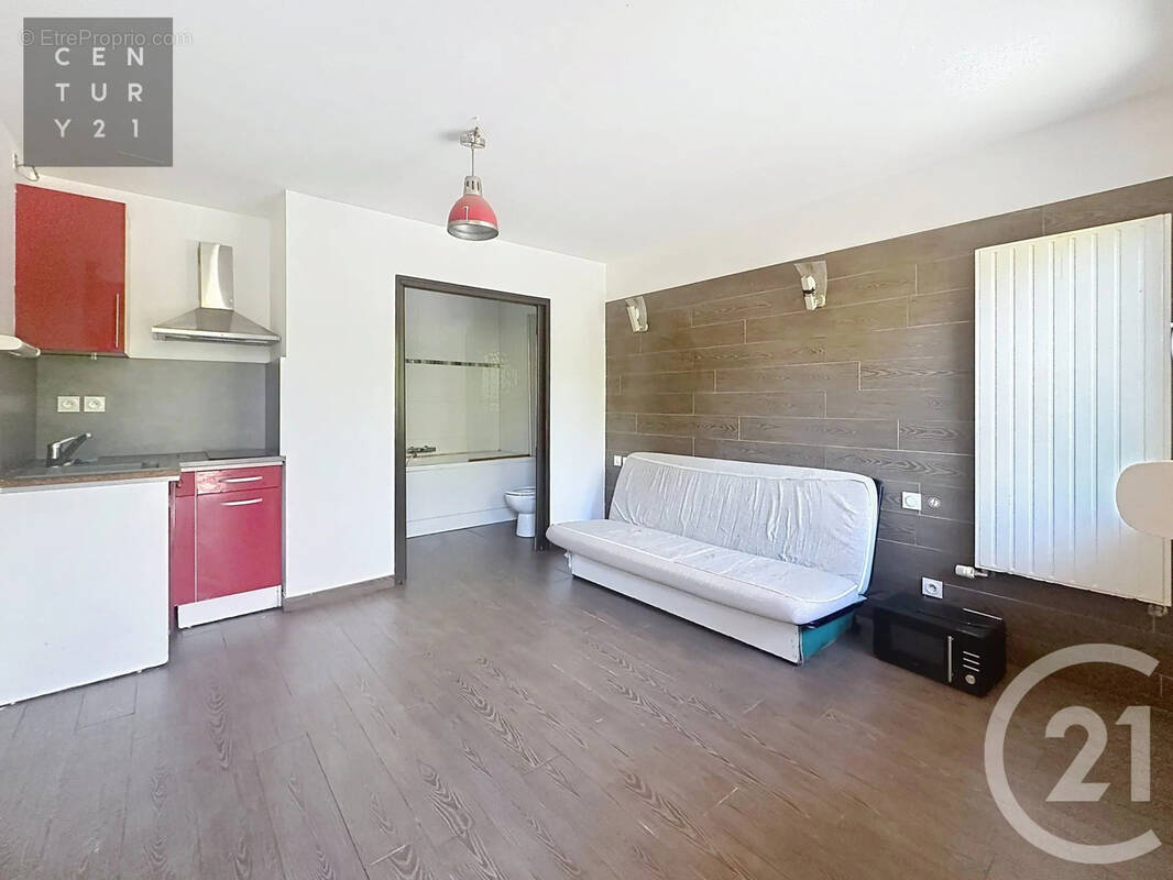 Appartement à SAINTE-SAVINE
