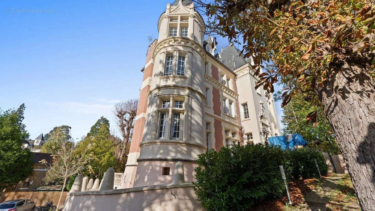 Appartement à VAUCRESSON