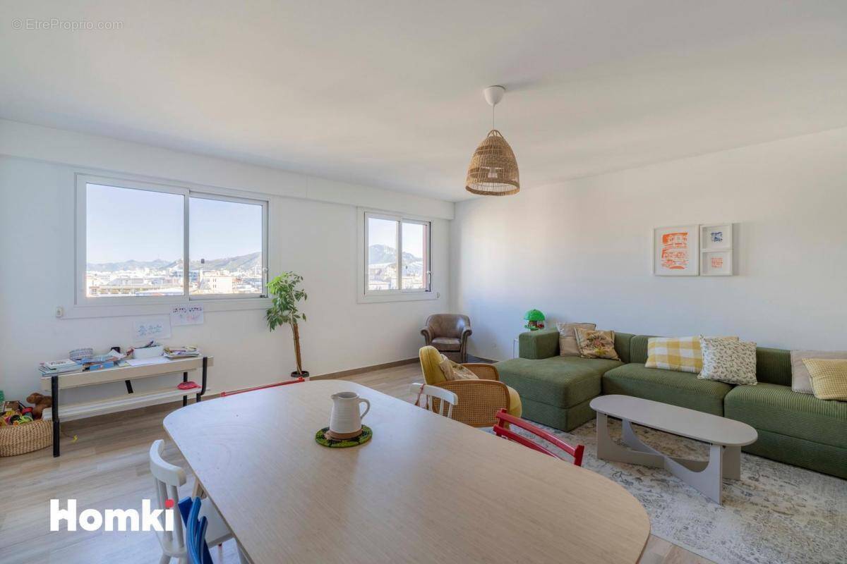 Appartement à MARSEILLE-8E