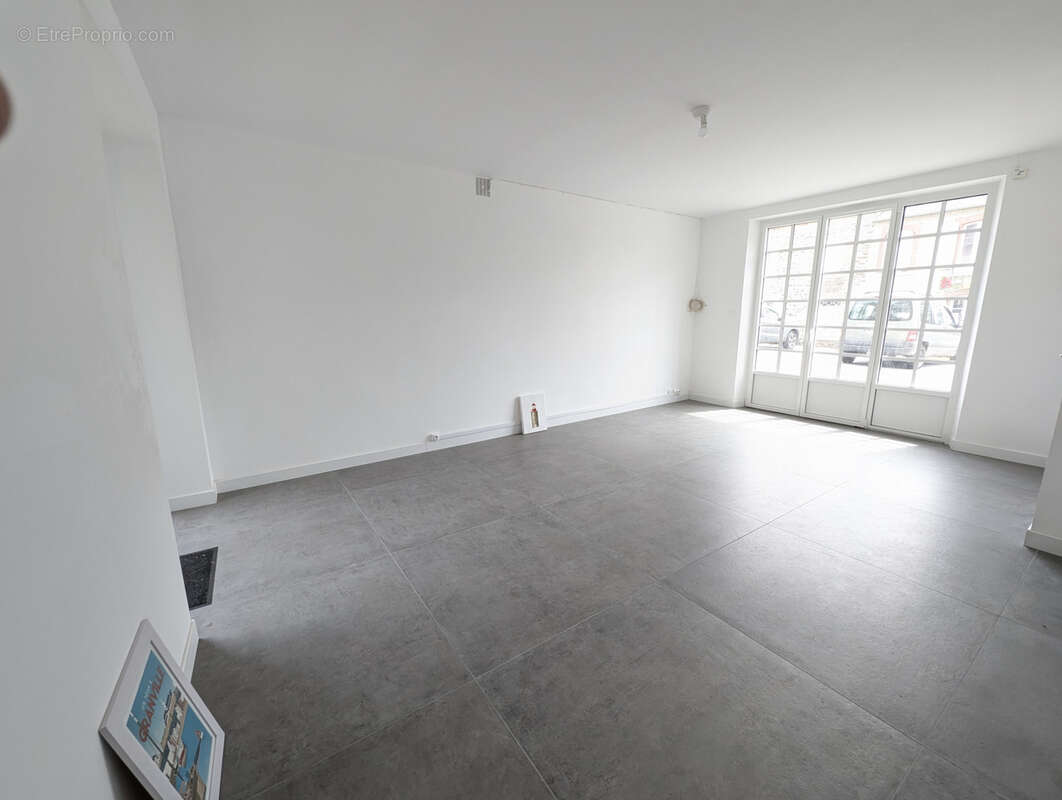 Maison à SAINT-JEAN-LE-THOMAS