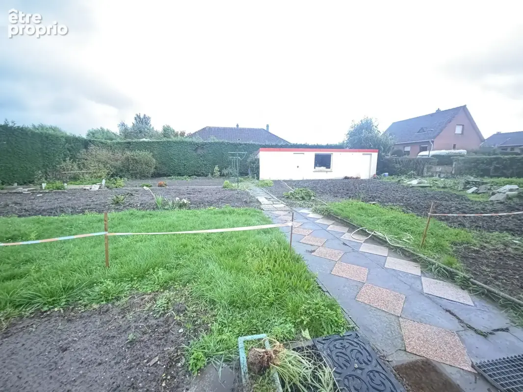 Ensemble maison (3 chambres, jardin garage) plus terrain sur une suface totale de 959 m2 - photo 6