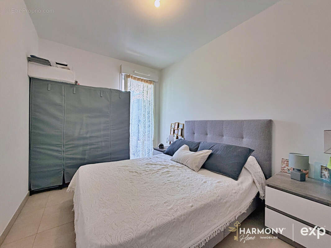 Appartement 76 m² à Marseille-11e  - photo 9