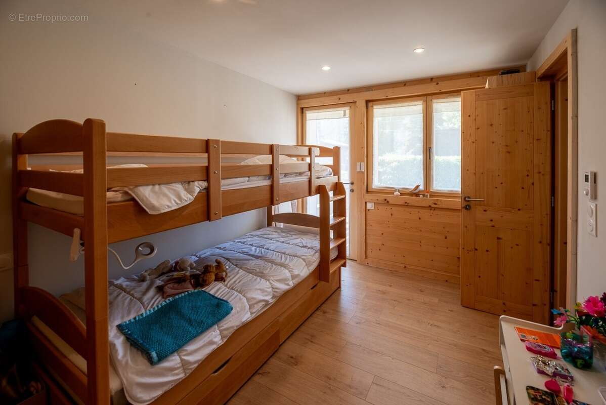 Haute Savoie (74), à vendre SAMOENS - Domaine skiable Grand Massif - Appartement T3 63 m² - photo 7