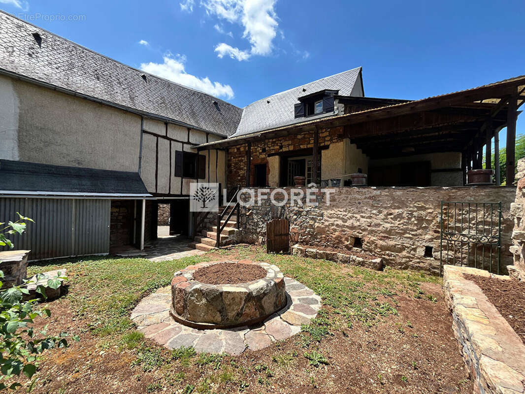 Maison à VALADY