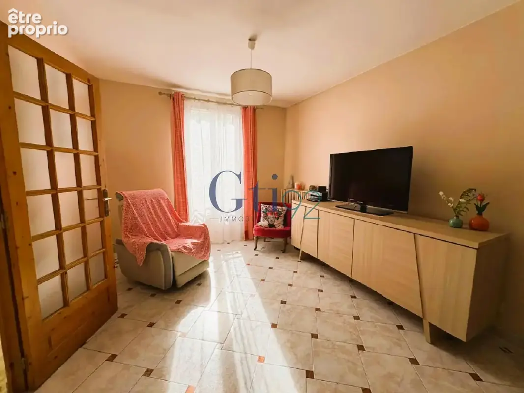 Maison familiale avec une belle emprise au sol et fort potenteil - photo 5
