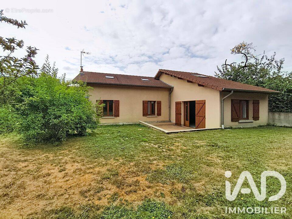 Photo 1 - Maison à VOUZIERS
