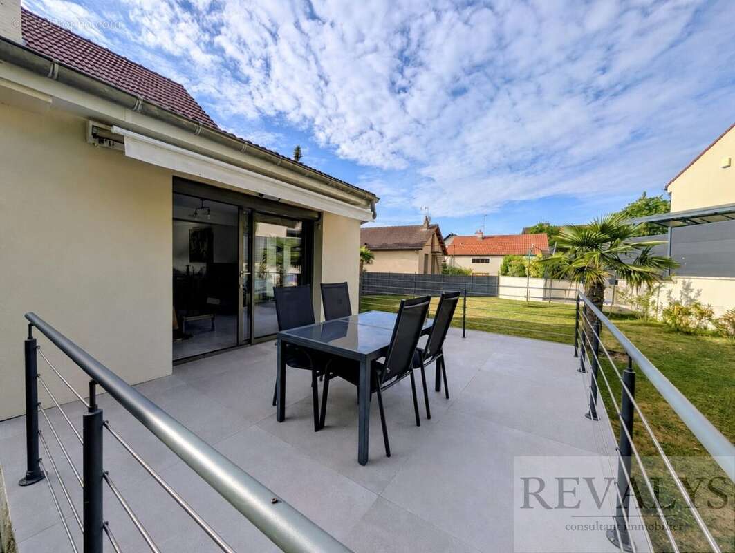 COTE D'OR (21) - FIXIN - Très jolie maison 6 Pièces de 96 m² avec piscine - photo 7