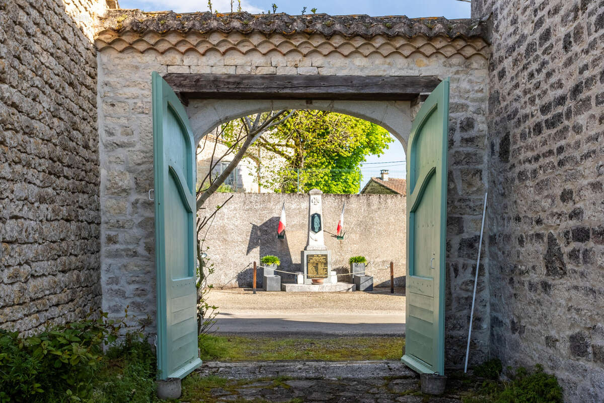 Maison de campagne avec deuxième maison à rénover - photo 4