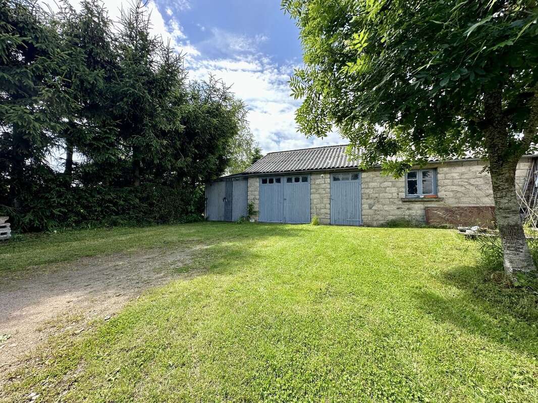 Maison à SAINT-GERVAIS-D&#039;AUVERGNE