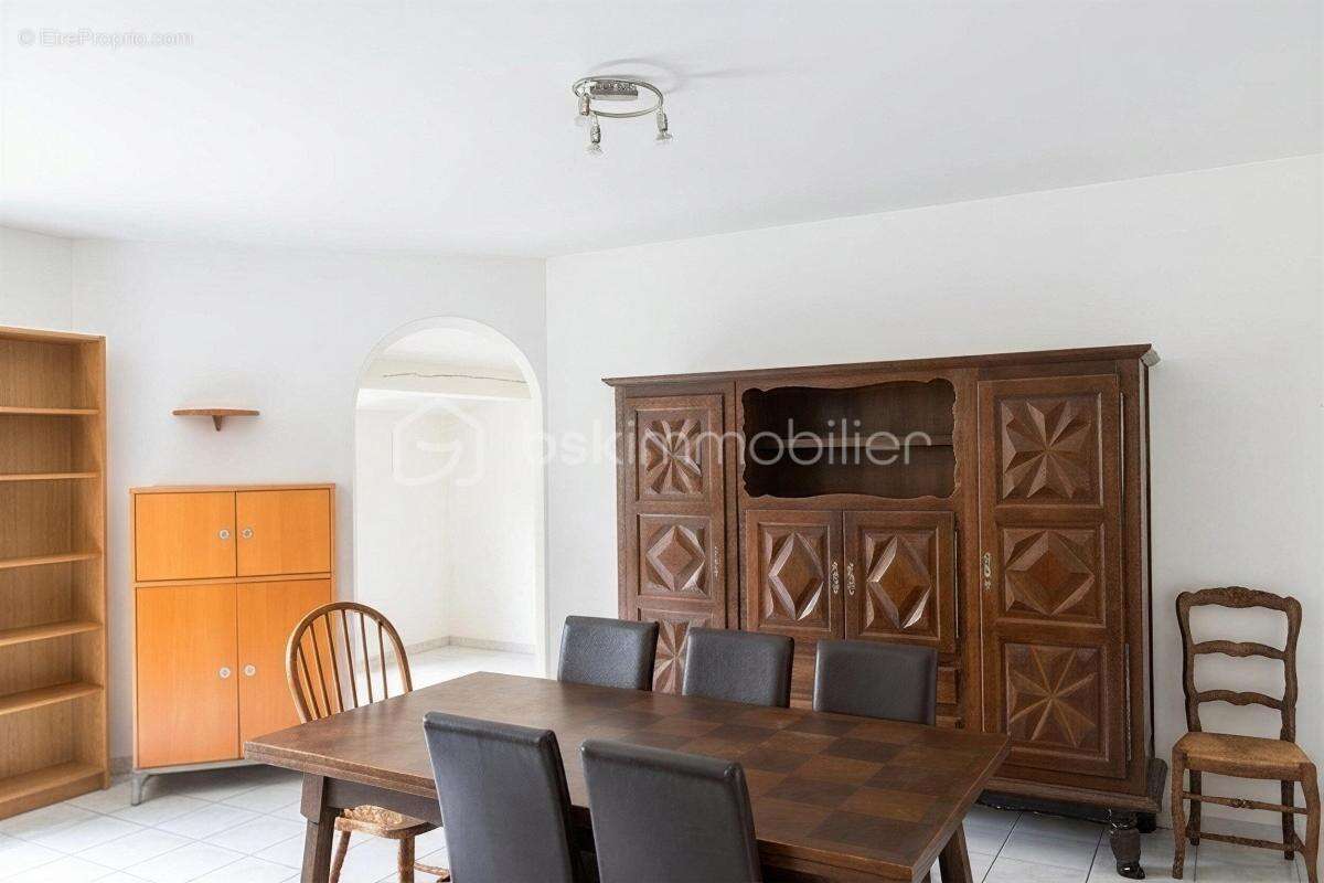 A Saint-andré-de-Sangonis, maison de 103 m² sur 626 m² de terrain avec piscine - photo 6