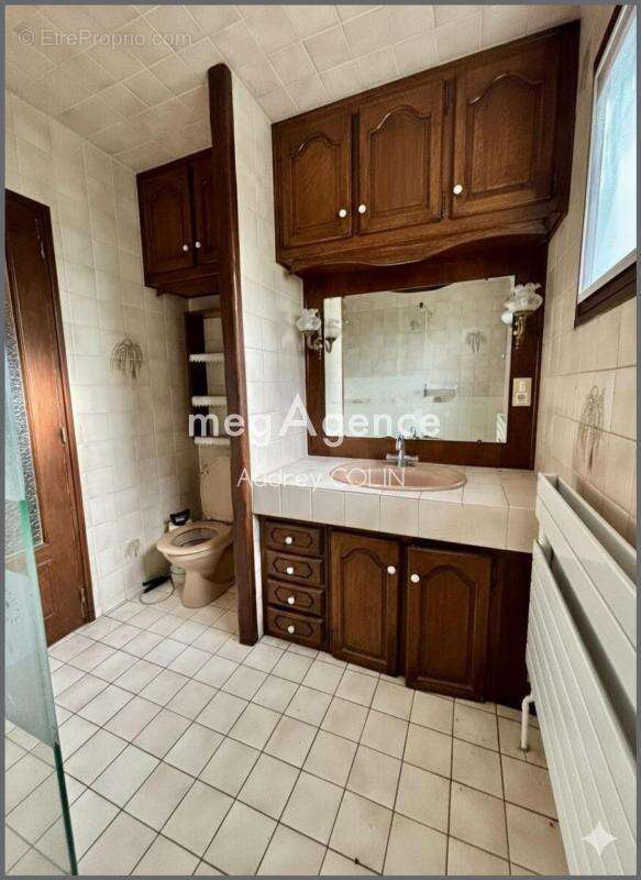 Maison à VILLENEUVE-SUR-YONNE