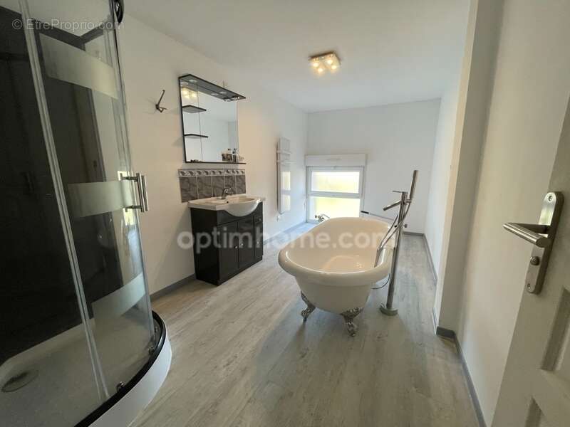 Maison à ARNAC-LA-POSTE