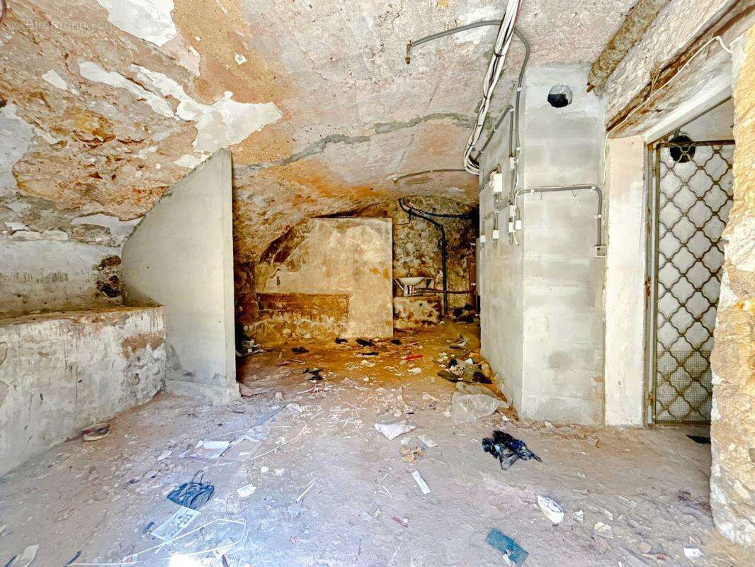 Maison à GINASSERVIS