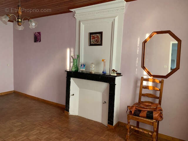 Maison à SAINT-THOMAS-DE-CONAC