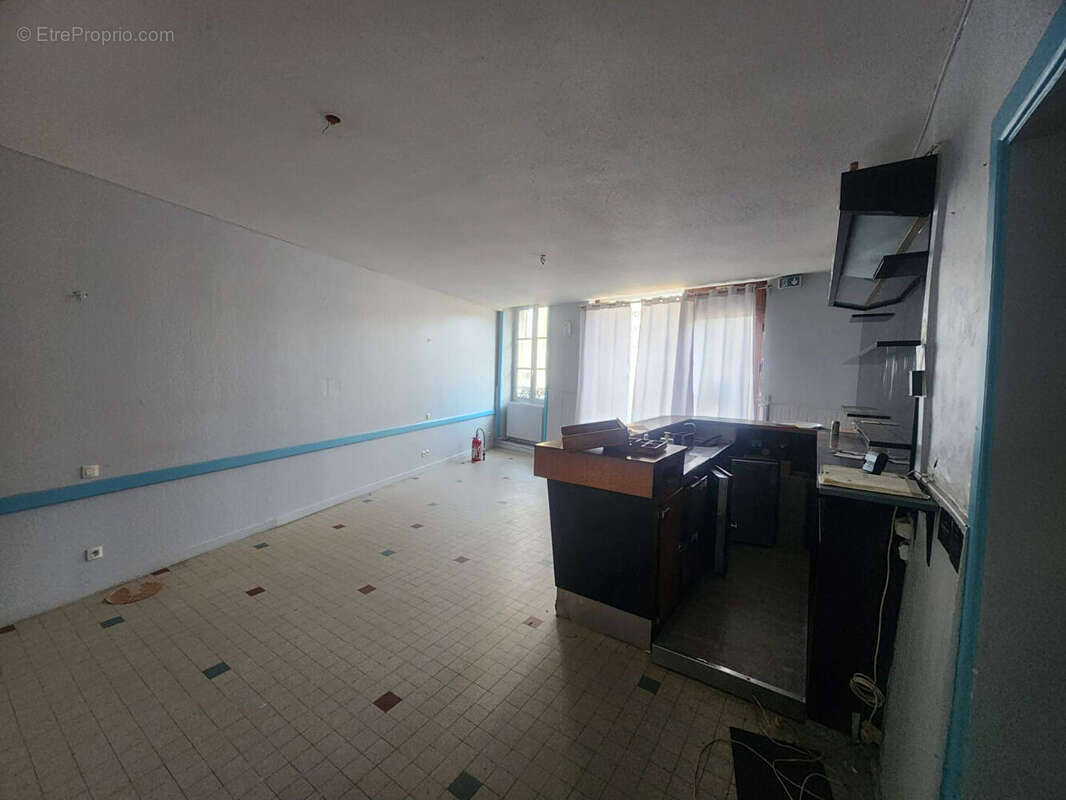 Appartement à POLIGNY