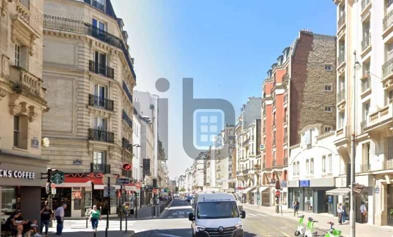 Commerce 42 m² à Paris-15e  - photo 2