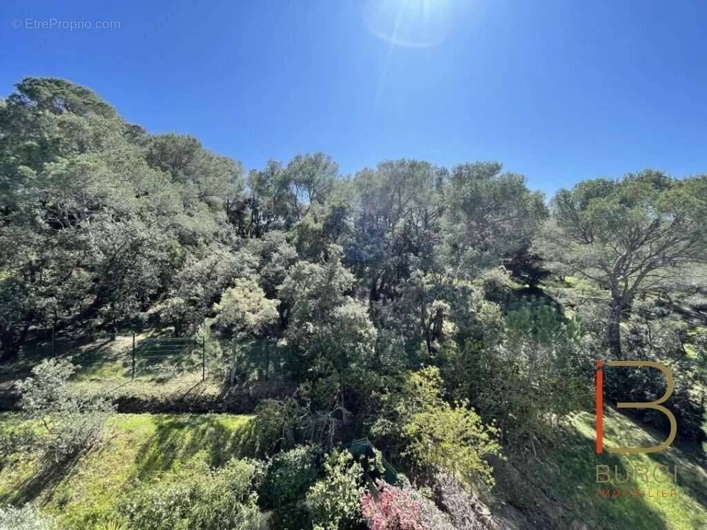 Appartement à SAINT-RAPHAEL