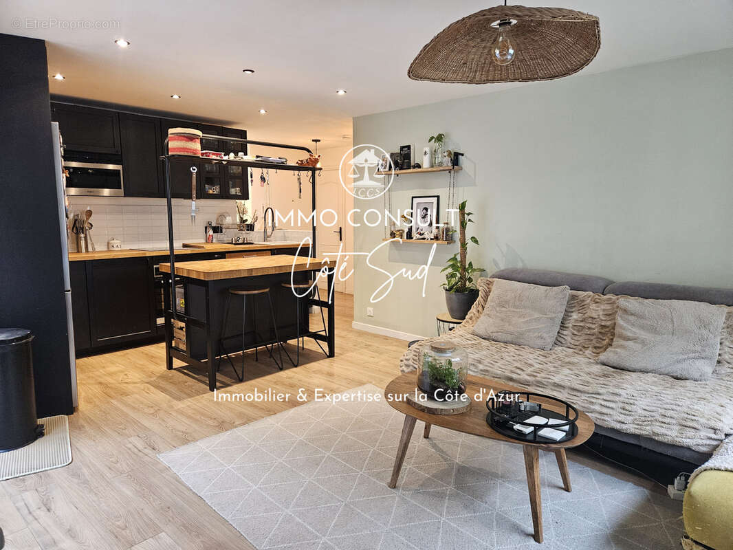 Appartement à SAINT-ANDRE-DE-LA-ROCHE