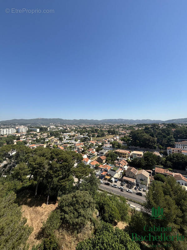 Appartement à MARSEILLE-13E