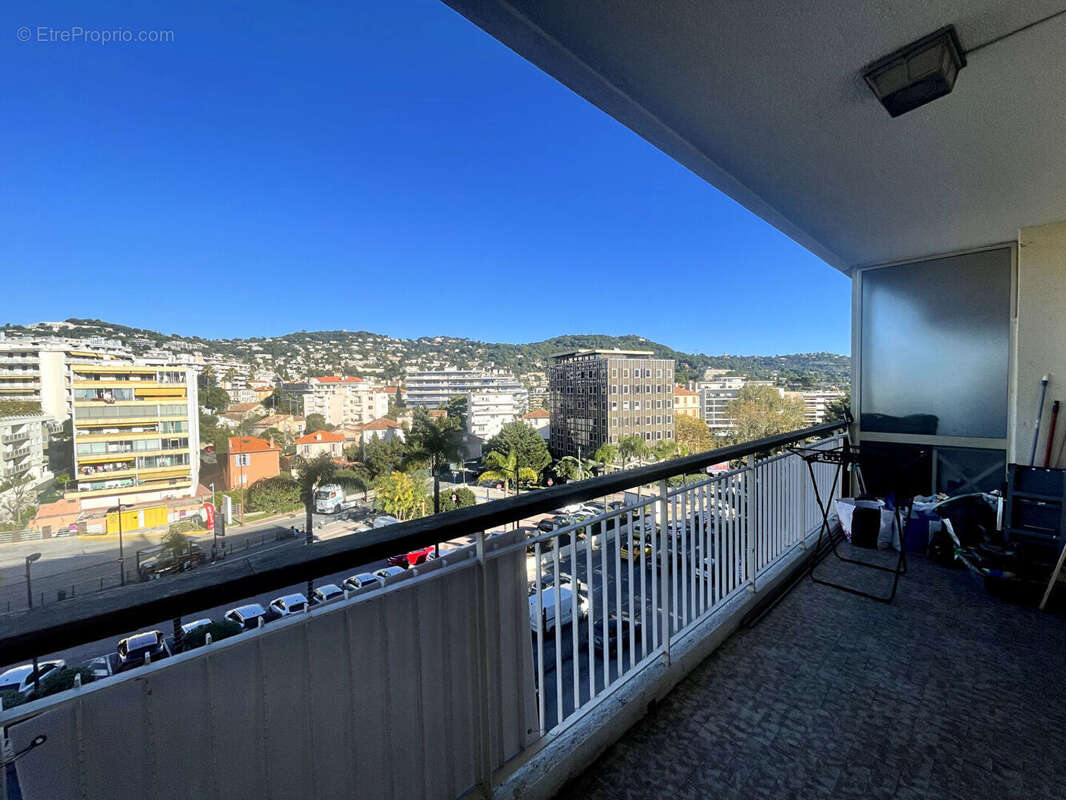 Appartement à LE CANNET