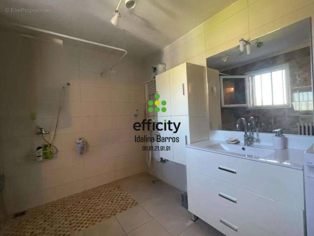 Maison 121 m² à Ranville-Breuillaud  - photo 12