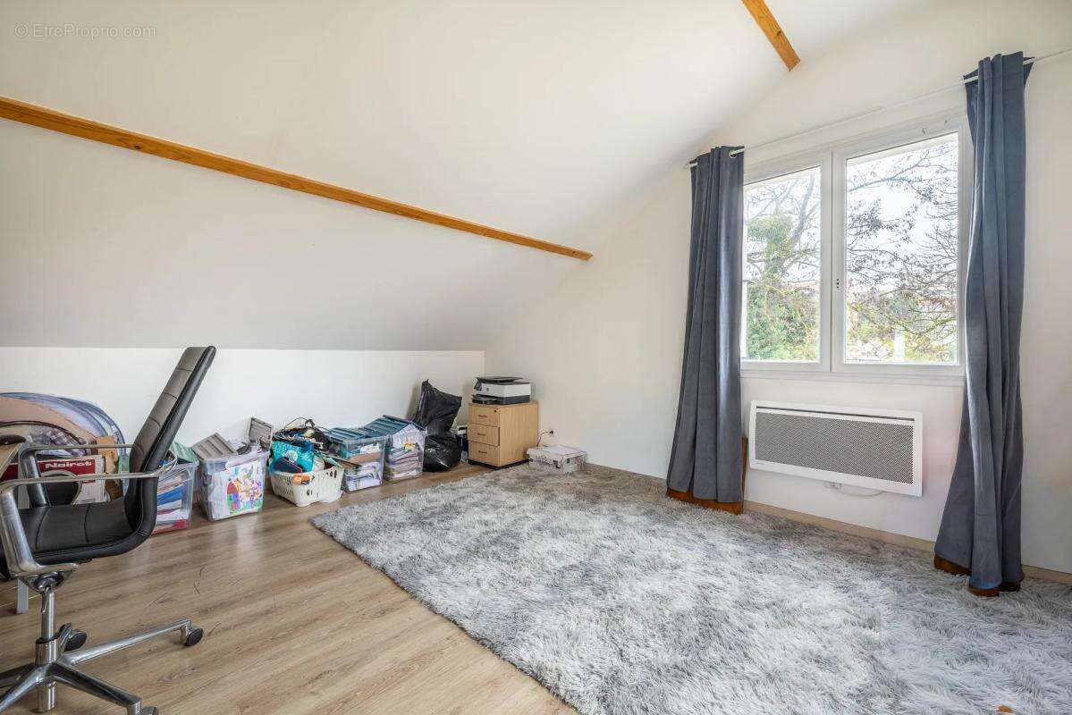 Maison à CORBEIL-ESSONNES