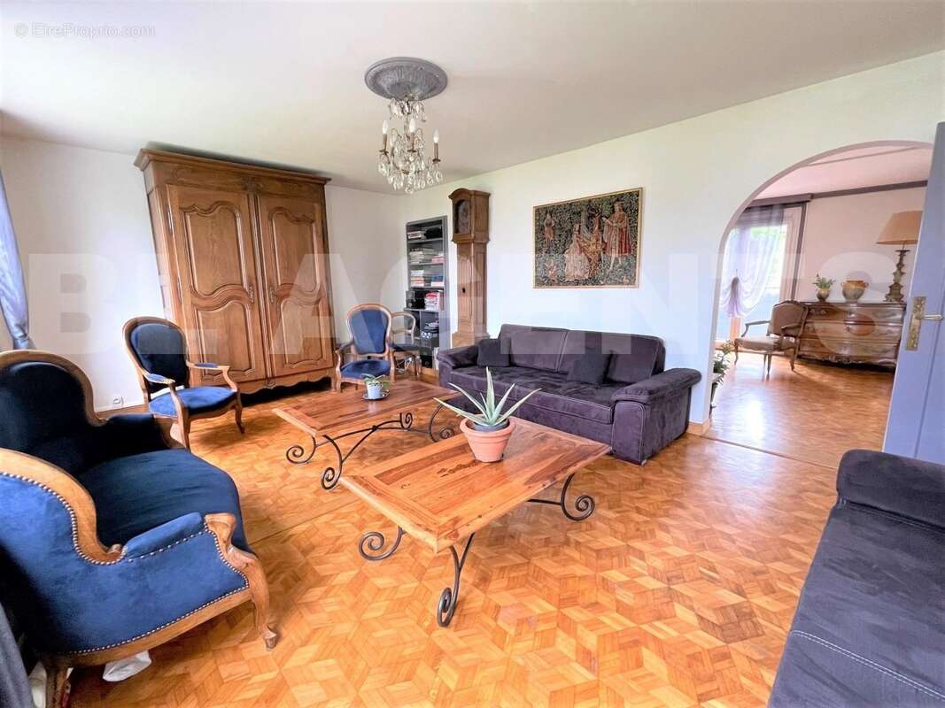 12 - Maison à RAMBOUILLET