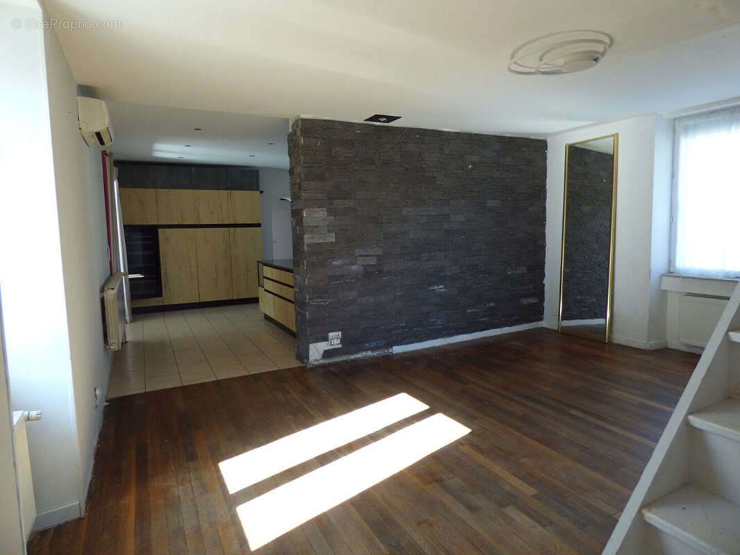 Maison Commentry avec piscine 4 chambres 160m² - photo 8