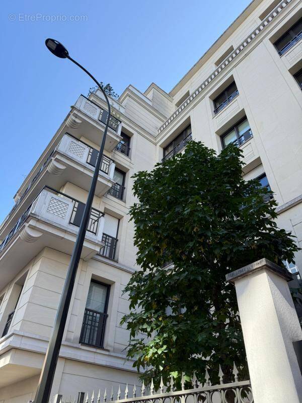 Appartement à LEVALLOIS-PERRET