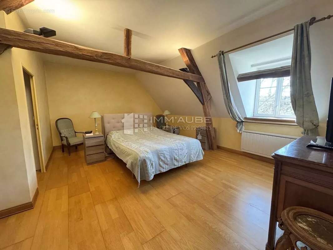 Maison à NOGENT-SUR-SEINE