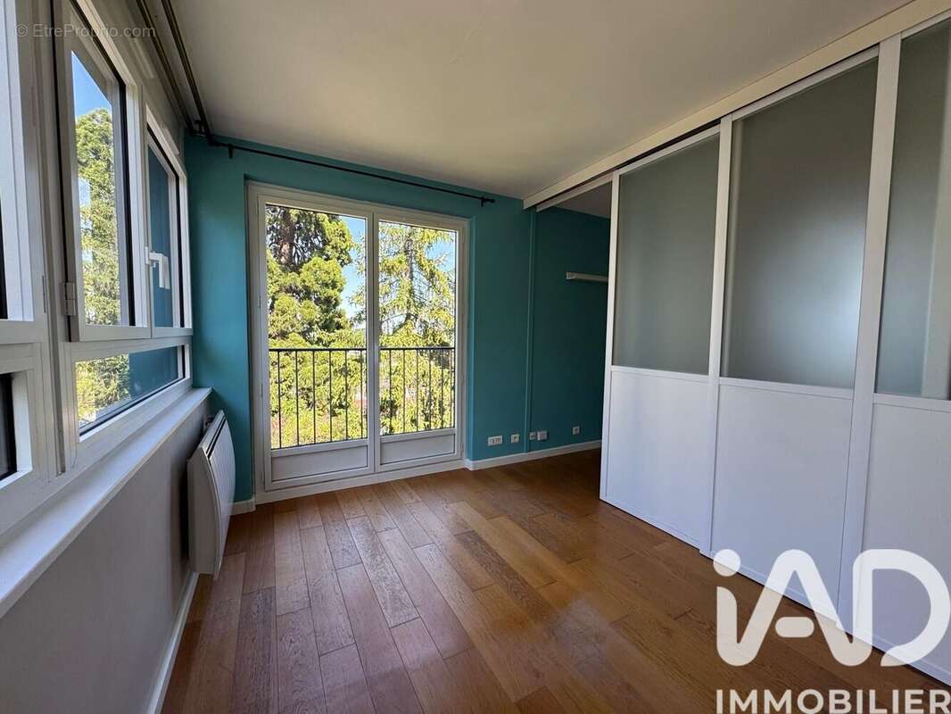 Photo 4 - Appartement à LOUVECIENNES