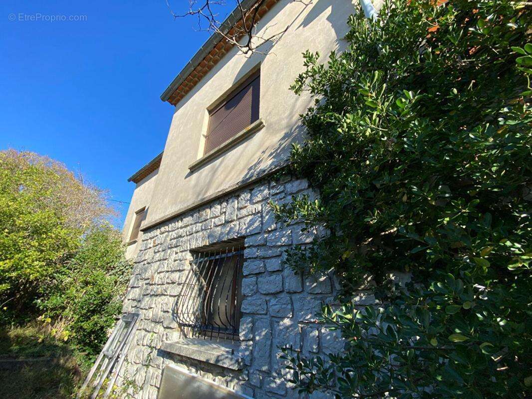 Maison à SAINT-PAUL-LE-JEUNE