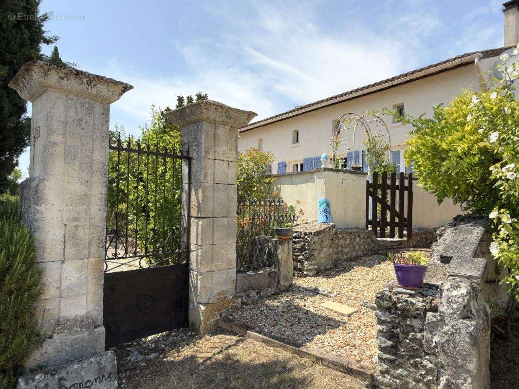 Maison à SAINT-ROMAIN
