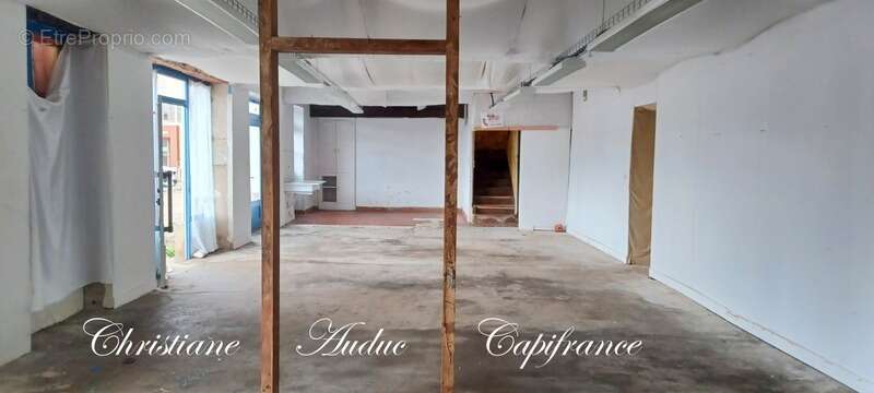 Immeuble de 168 m² entre Cluny et Charolles à Saint Bonnet de Joux - photo 4
