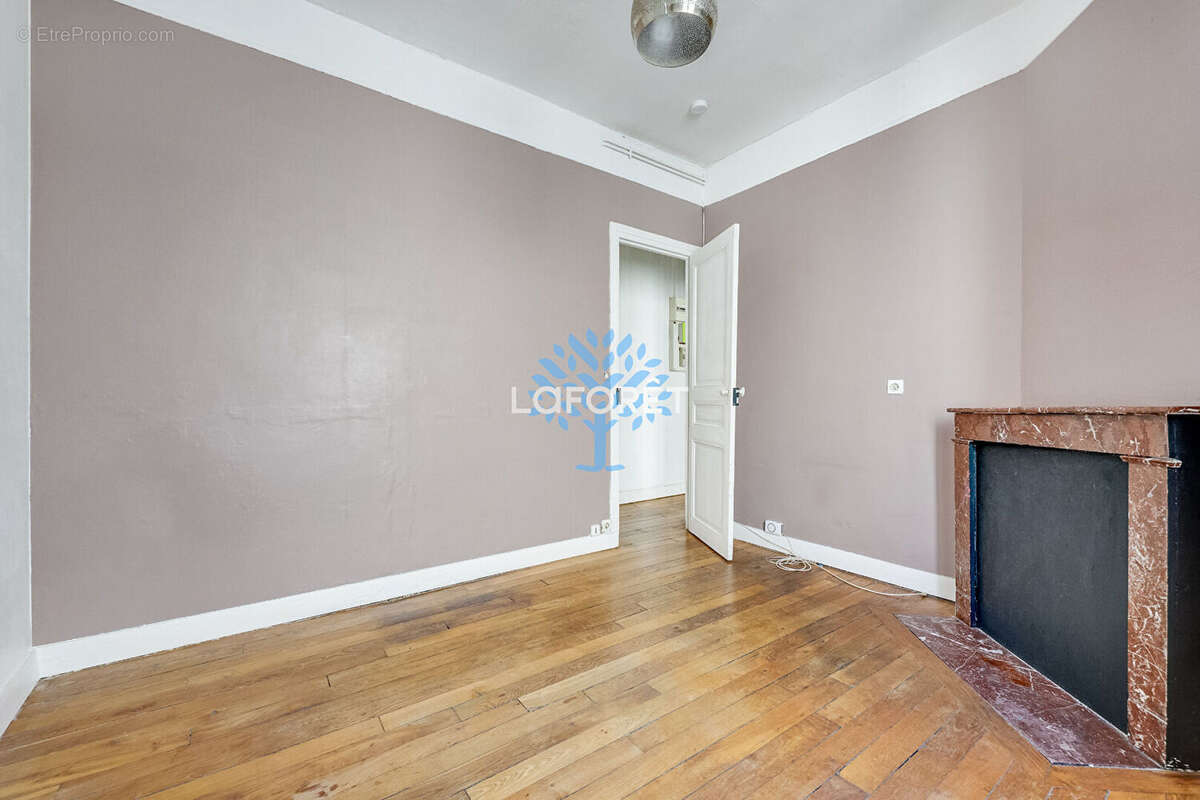 Appartement à FONTENAY-SOUS-BOIS