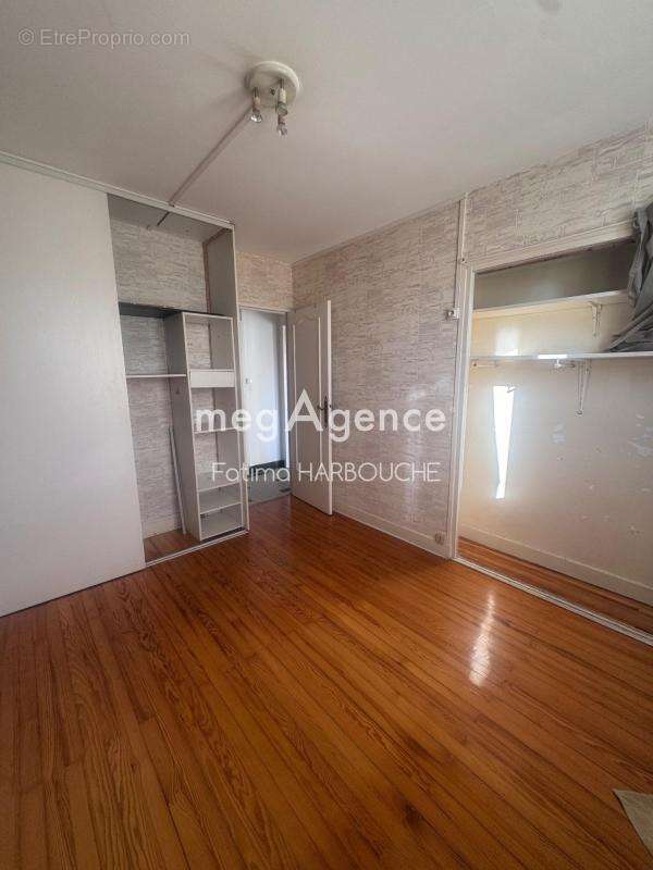 À Vendre : Appartement T3 – 56 m² – Le Chambon-Feugerolles - photo 12