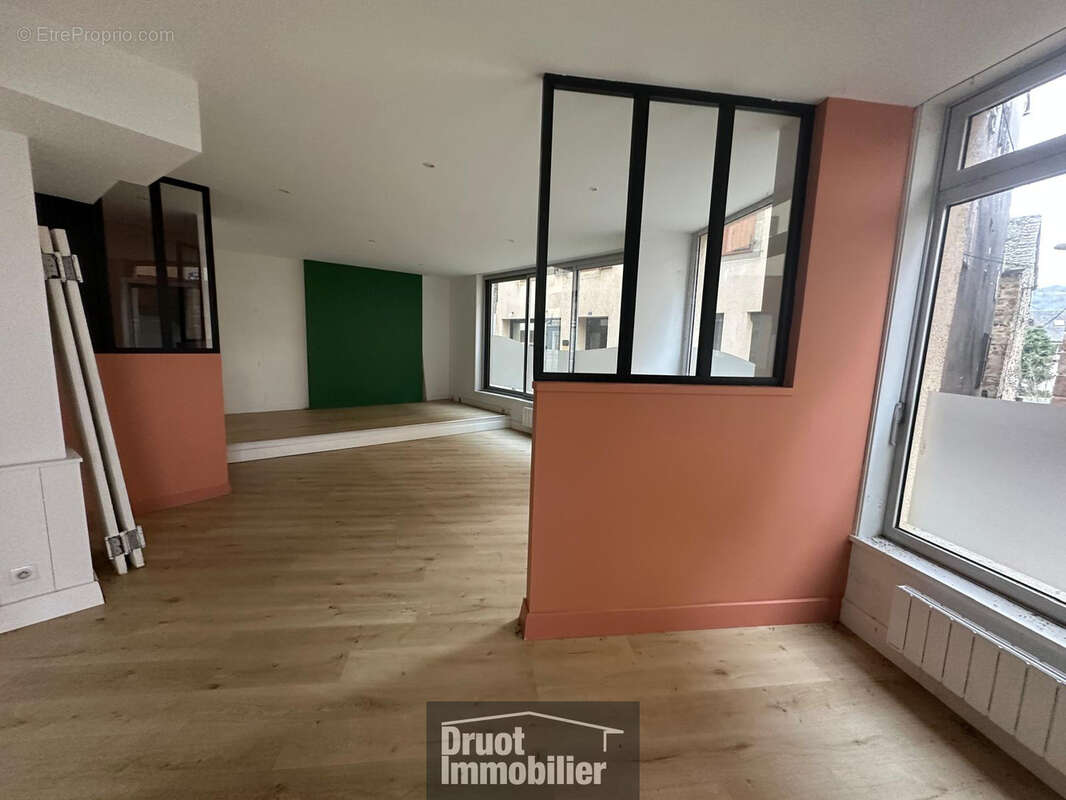 Commerce à ESPALION