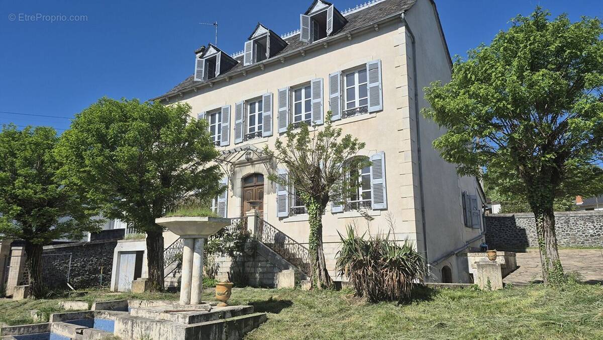 Maison à ESPALION