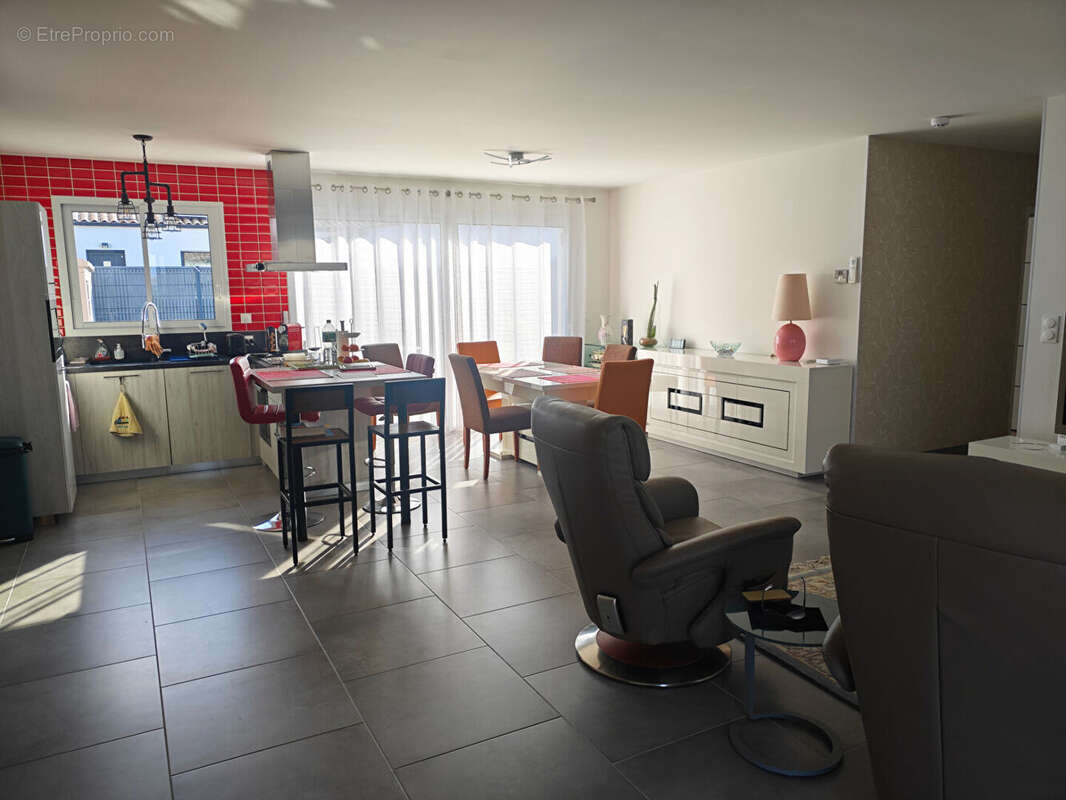 Maison à TONNAY-CHARENTE