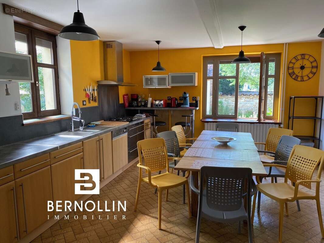 Maison à CRAS-SUR-REYSSOUZE