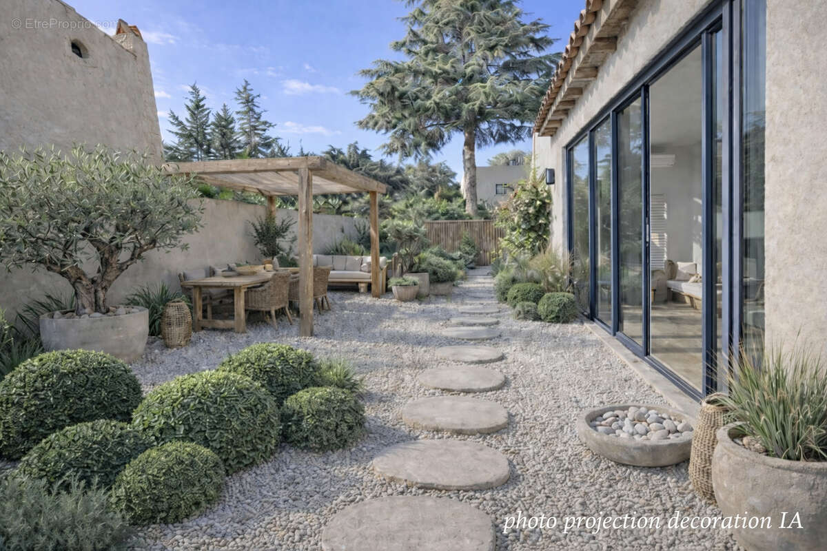 Maison à SAINT-RAPHAEL