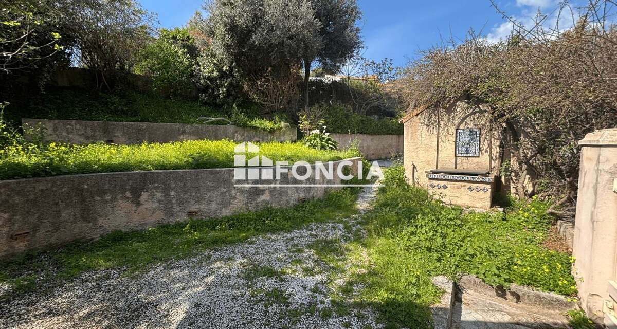 Maison à BORMES-LES-MIMOSAS