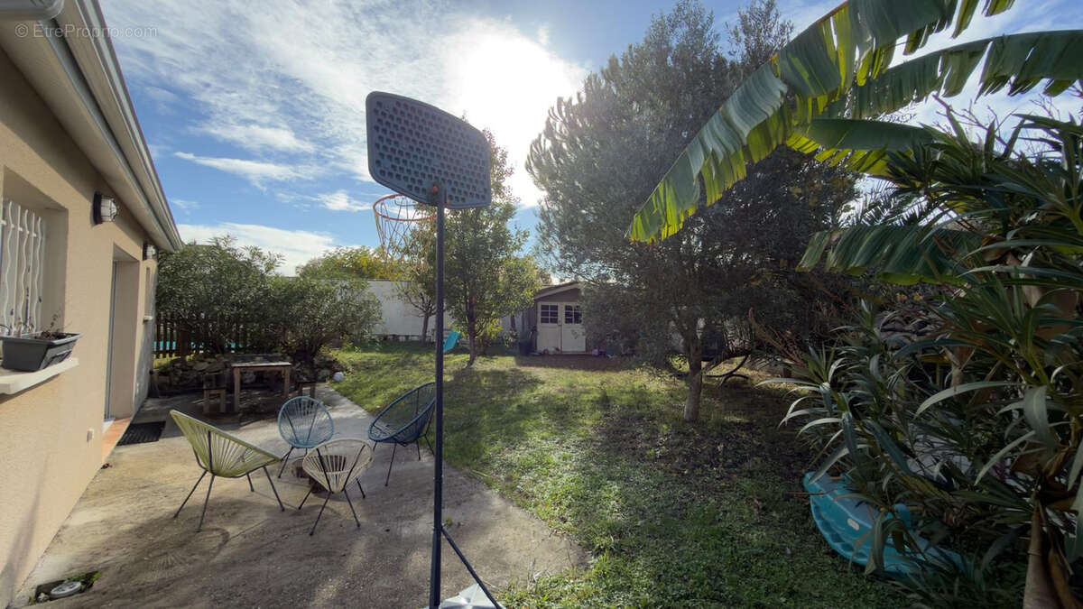 Maison à SAINT-ANDRE-DE-CUBZAC